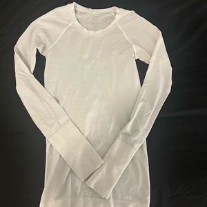 White Lululemon swiftly Tech